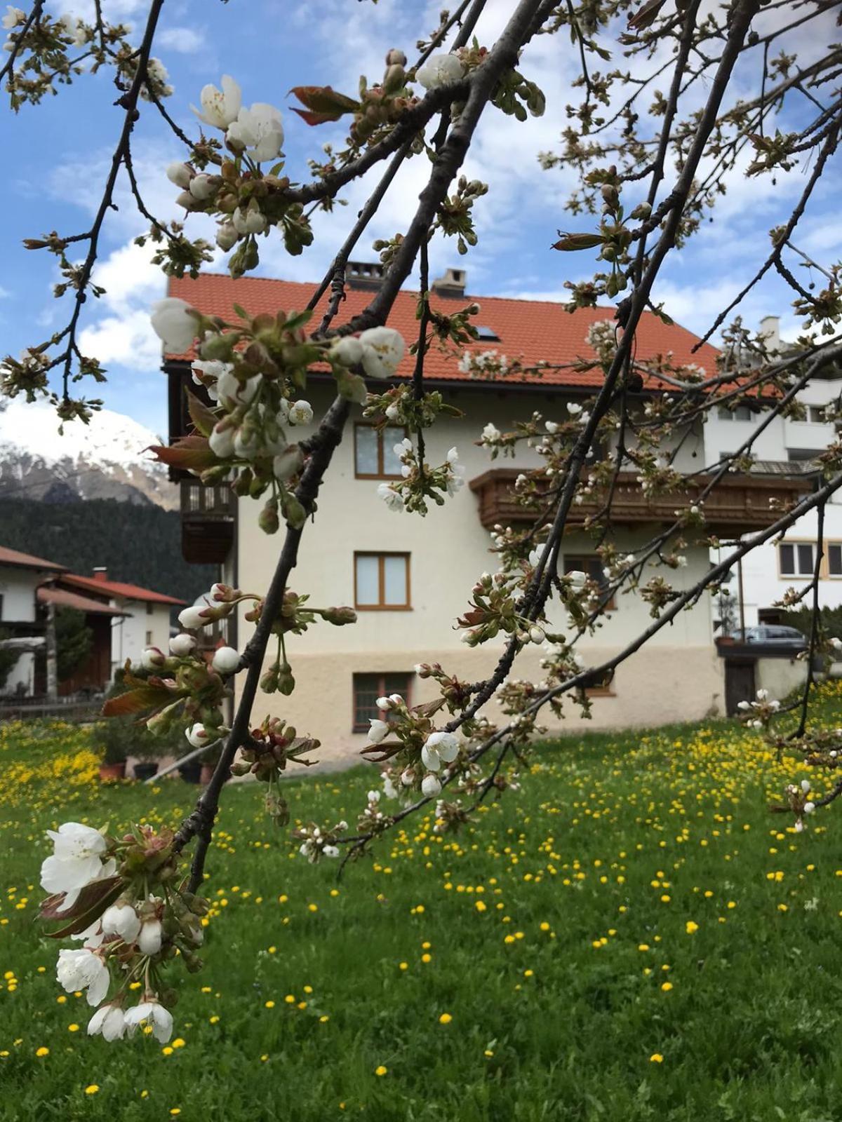 Hirschstube Nauders Bed and Breakfast Exteriör bild